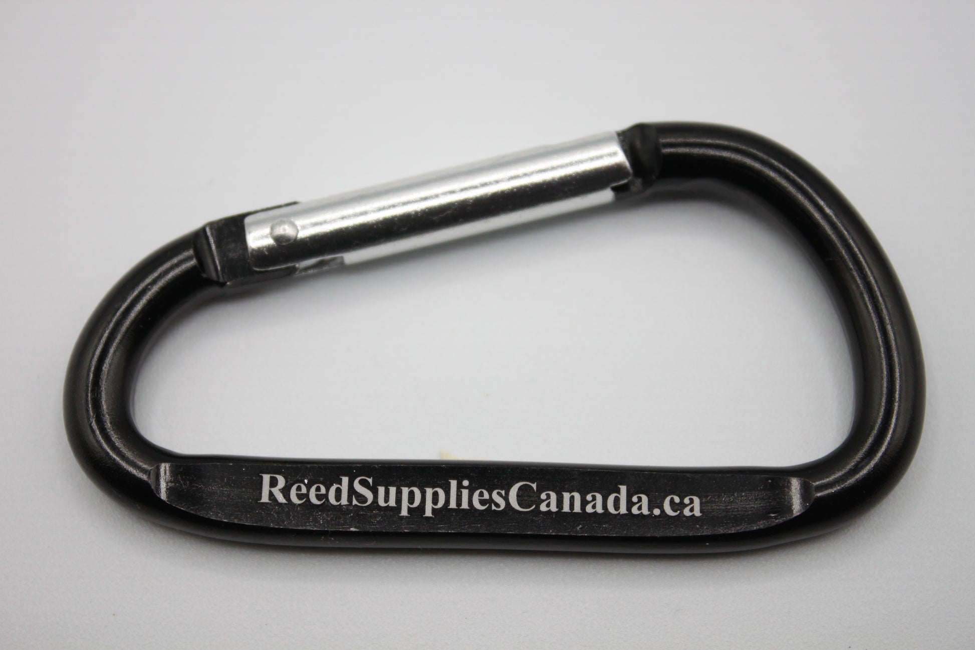 Carabiner Alibaba, Amazon